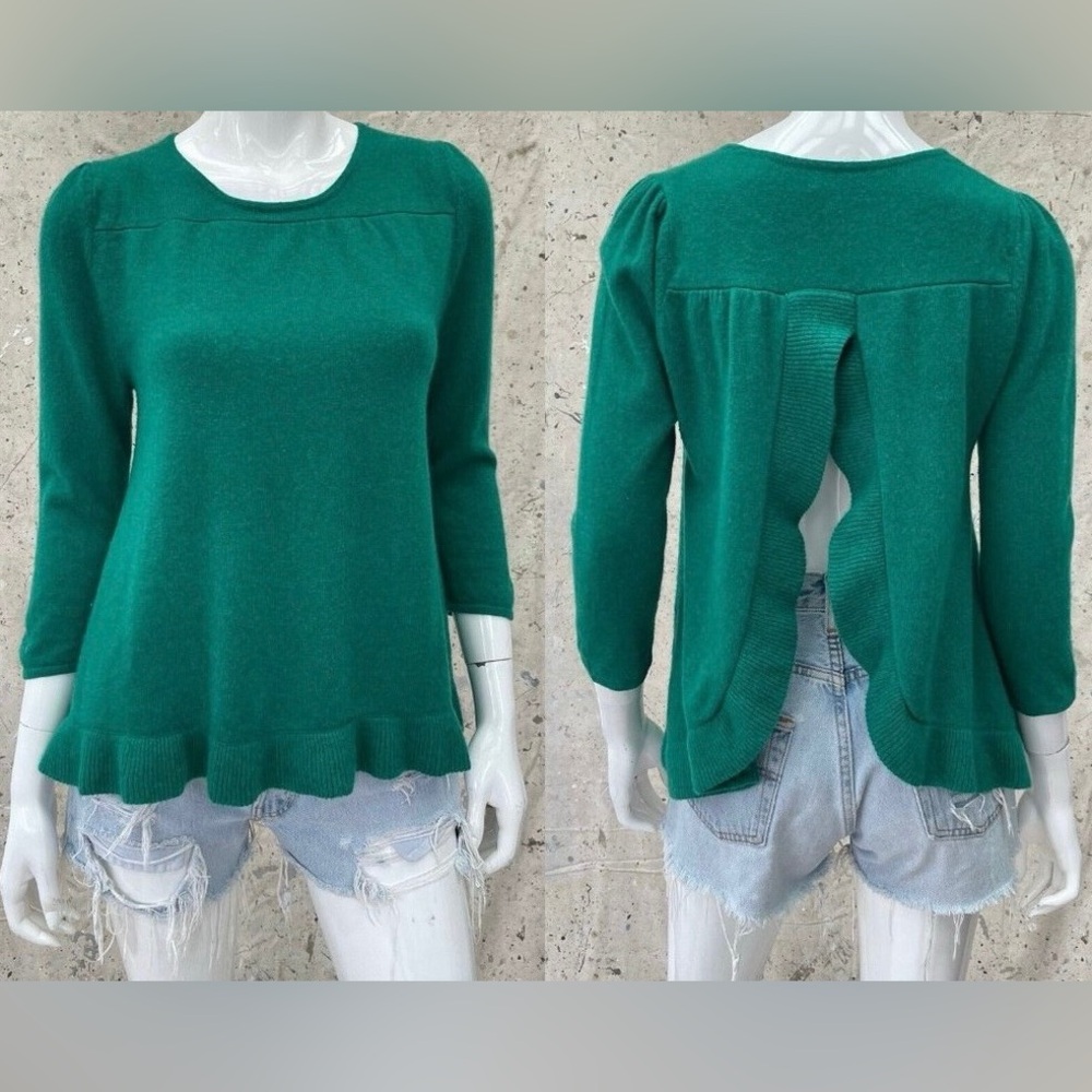 ALISHA LEVINE EMERALD GREEN CASHMERE SWEATER , OPEN BACK WITH SUBTLE RUFFLE